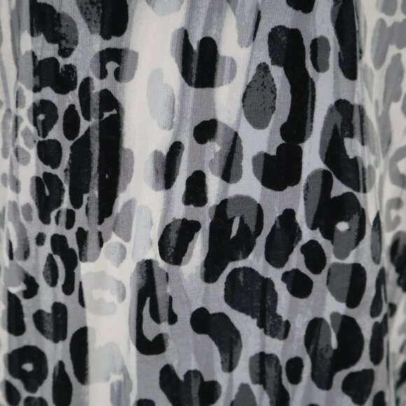 Alfred Dunner Leopard Print Tee Women SP Career Officecore Trendy Elevated Basic - Picture 8 of 11